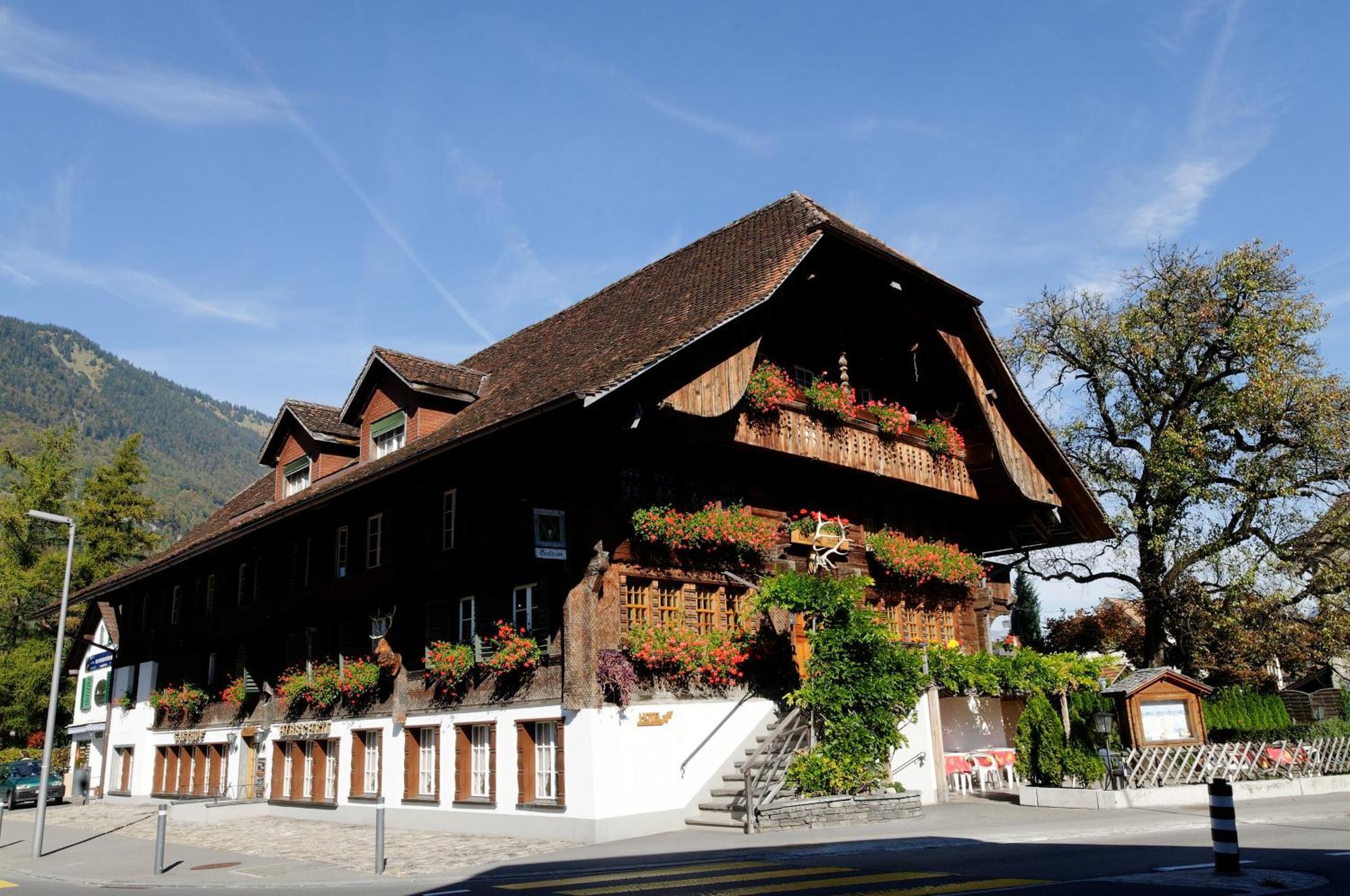 Hotel Restaurant Hirschen Interlaken Bagian luar foto